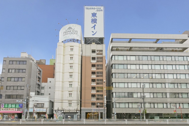 東横イン鶯谷駅前の外観